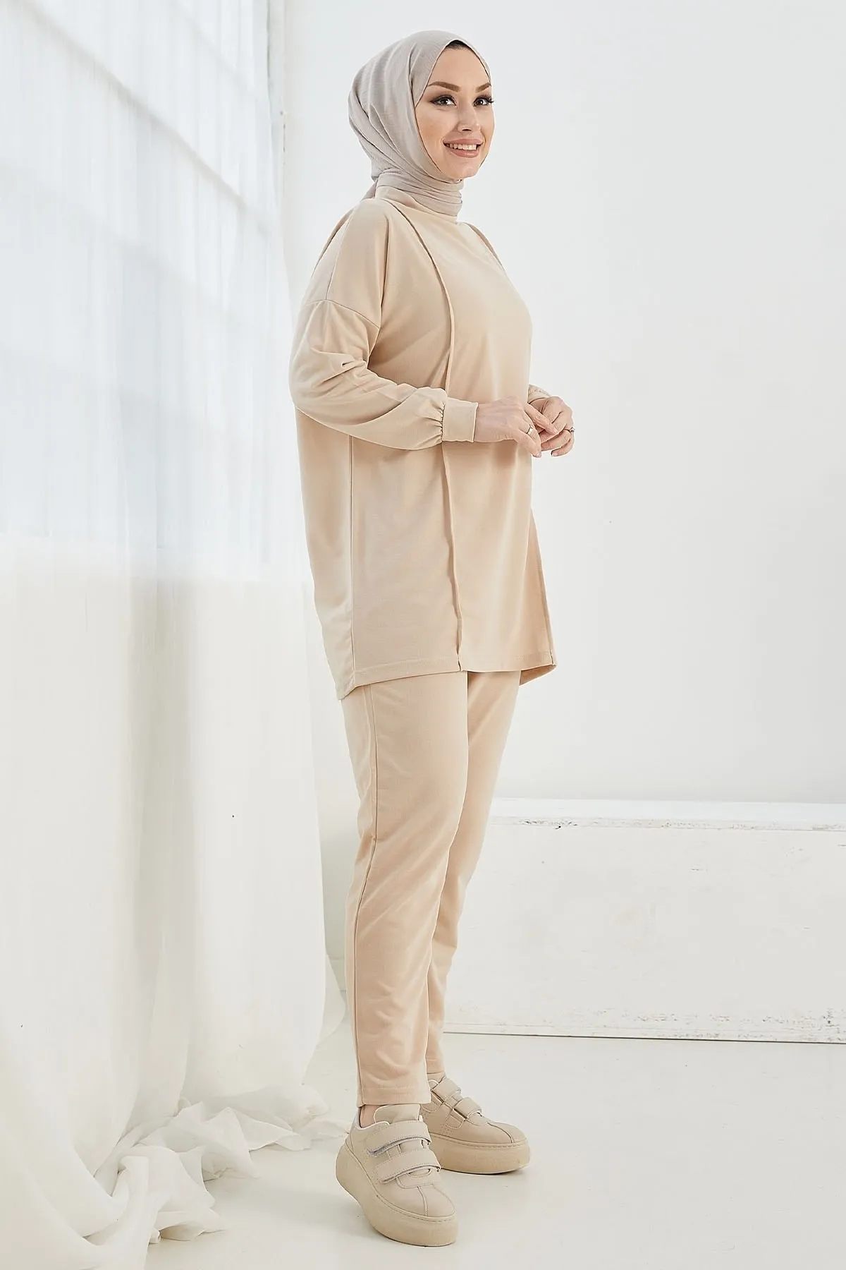 InStyle  Alsela Zweiteiliger Anzug mit Paspelierung – Beige