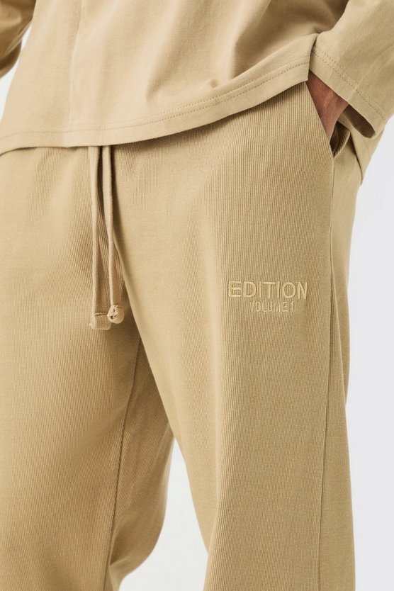 Gerade gerippte Jogginghose mit geteiltem Saum