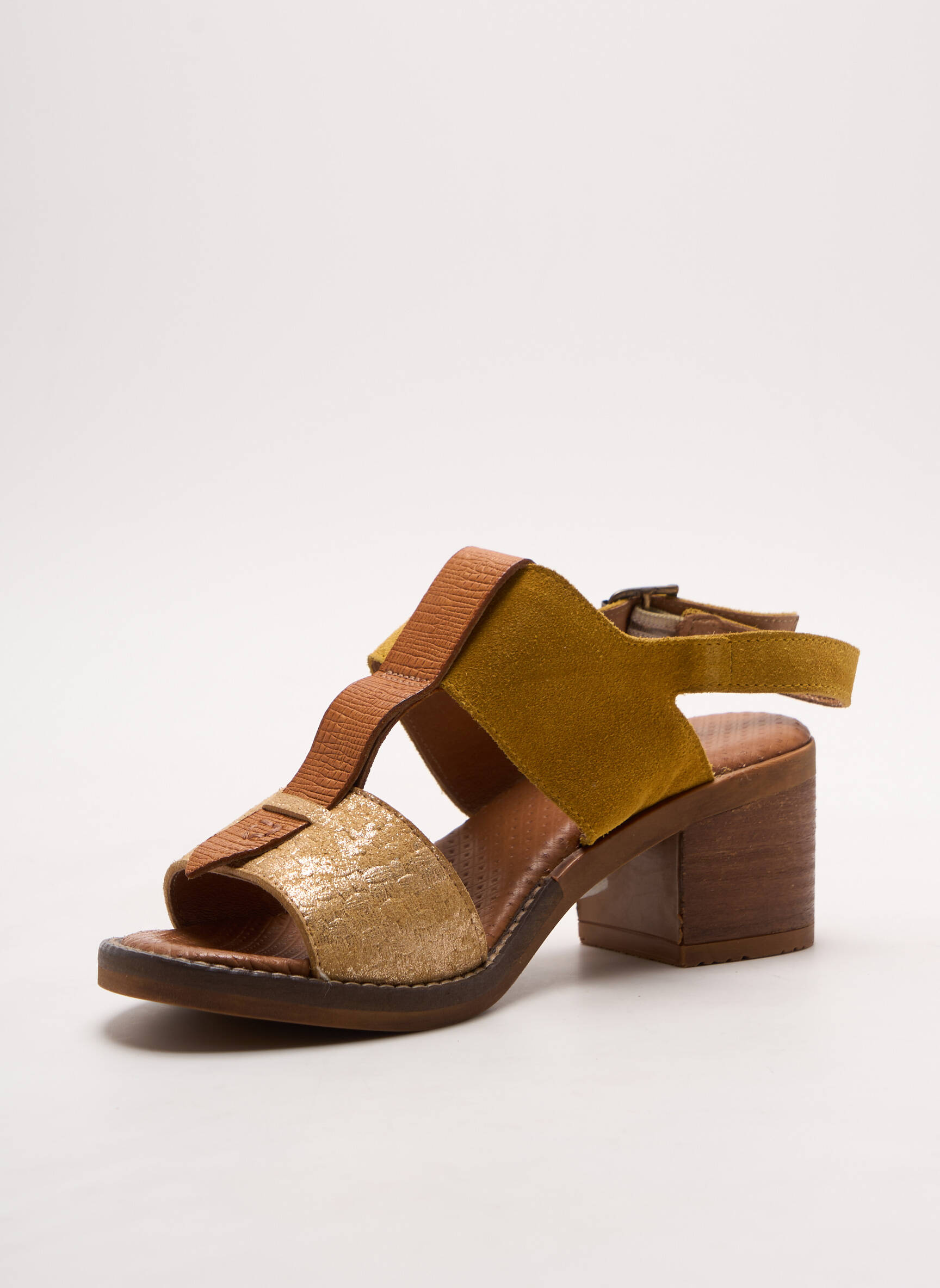 Casta Sandales Nu Pieds Femme couleur jaune