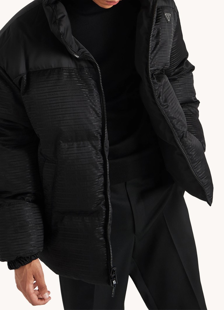 Jachetă reversibilă Prada Re-Nylon Oversize din puf