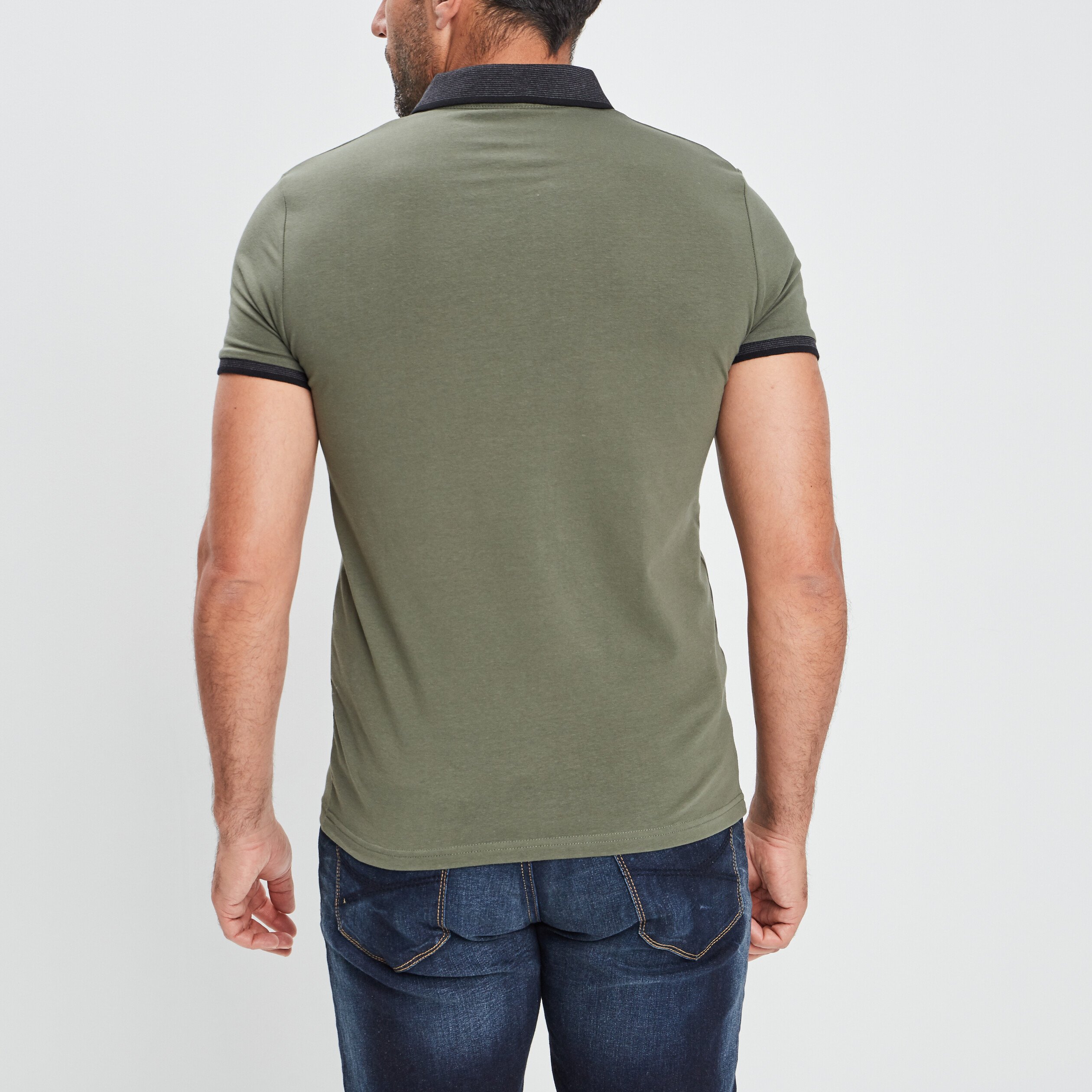 Polo ajusté manches courtes vert kaki homme | La Halle