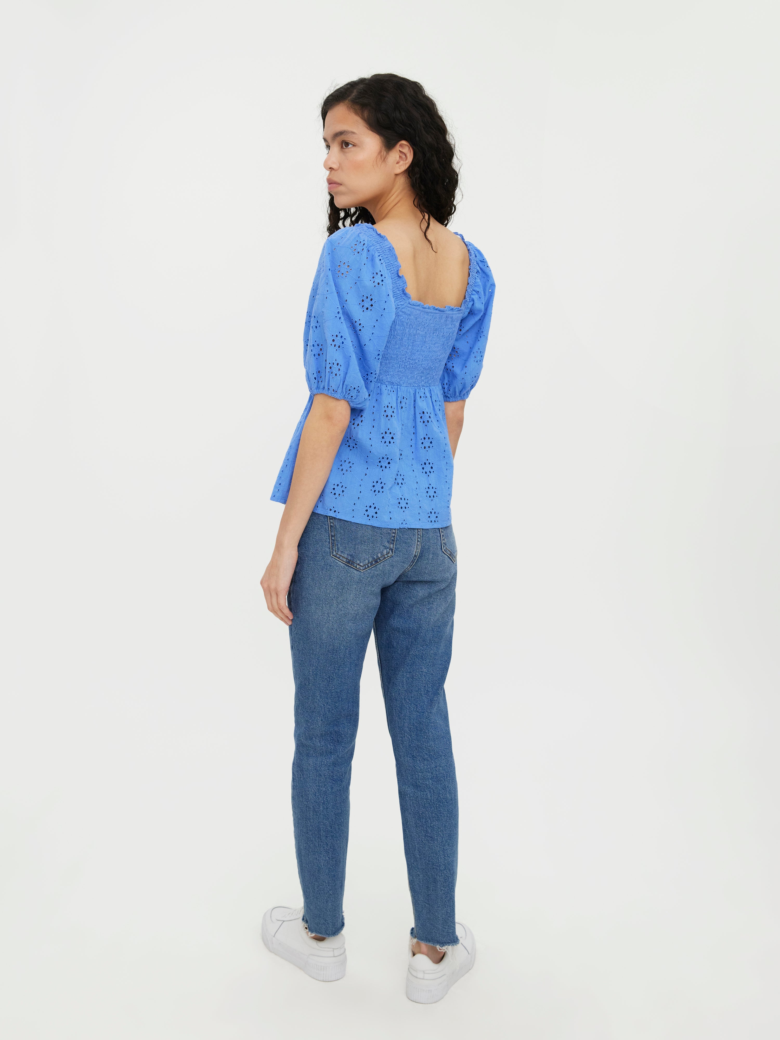 VMVIOLA Top