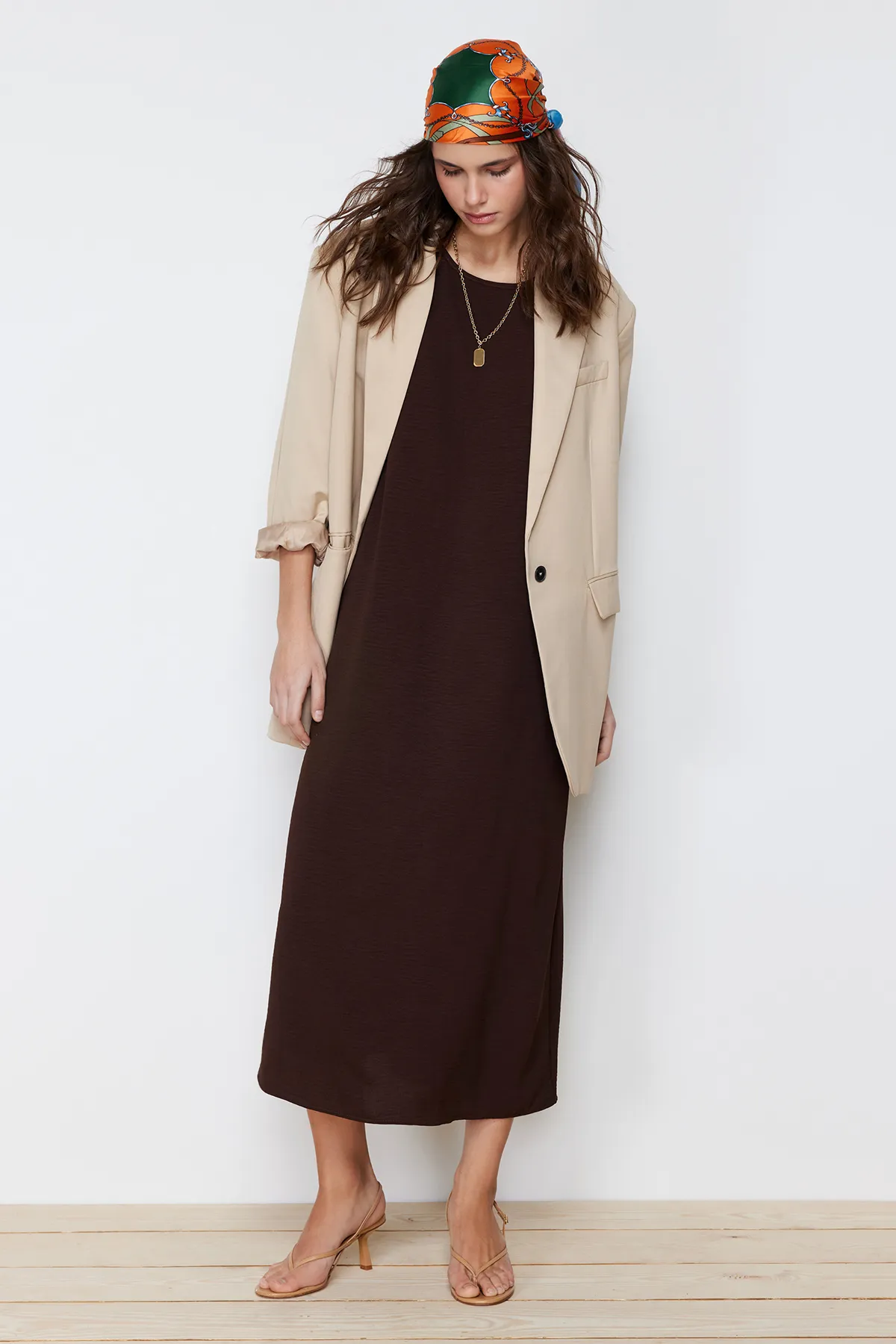 Trendyol Modest  Braunes Unterwäsche-Aerobin-Kleid mit gewebtem Futter TCTSS23EB00146