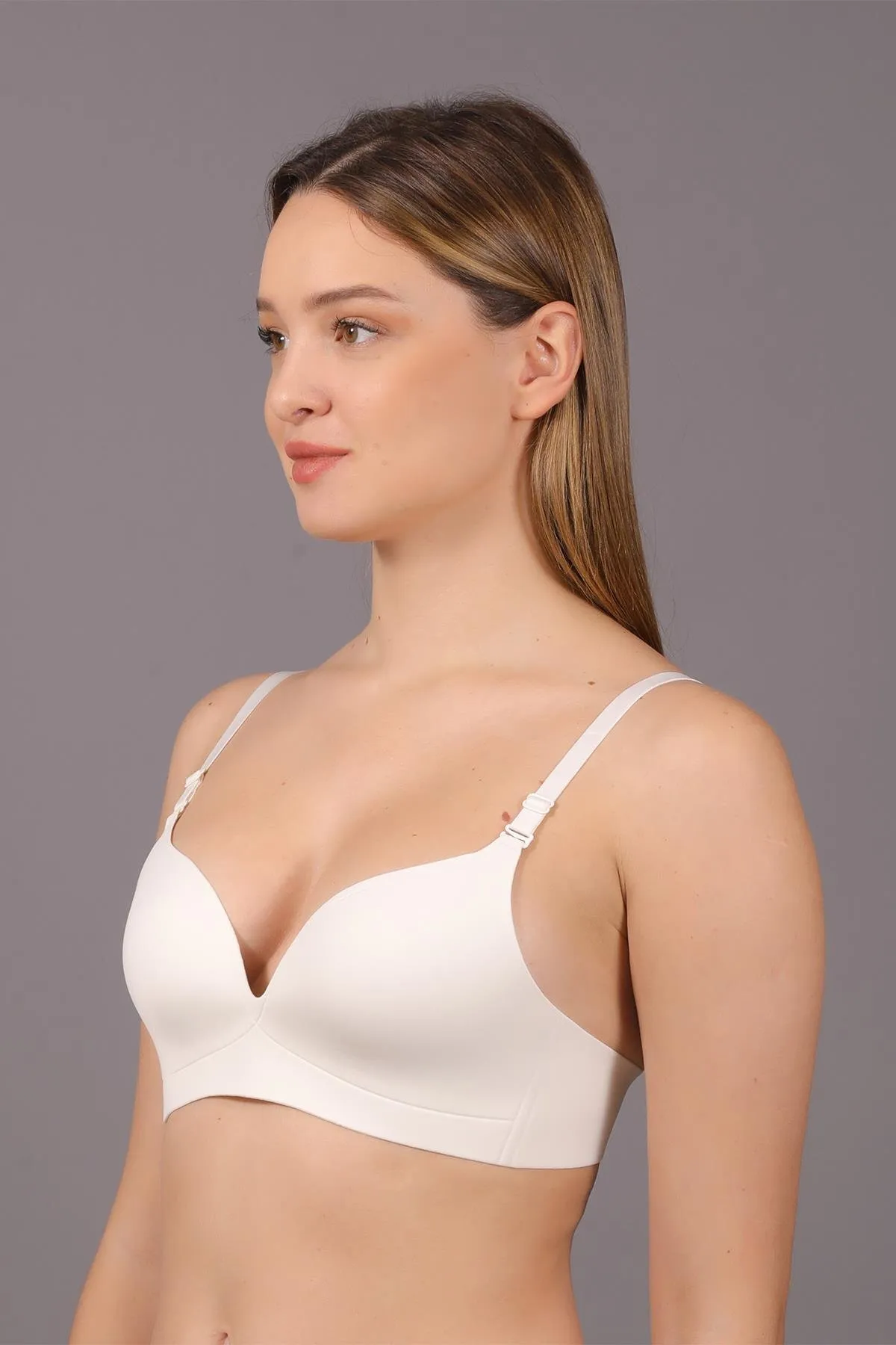 C&City  Nahtloser Laser-BH ohne Bügel mit Überzug C26145 Ecru