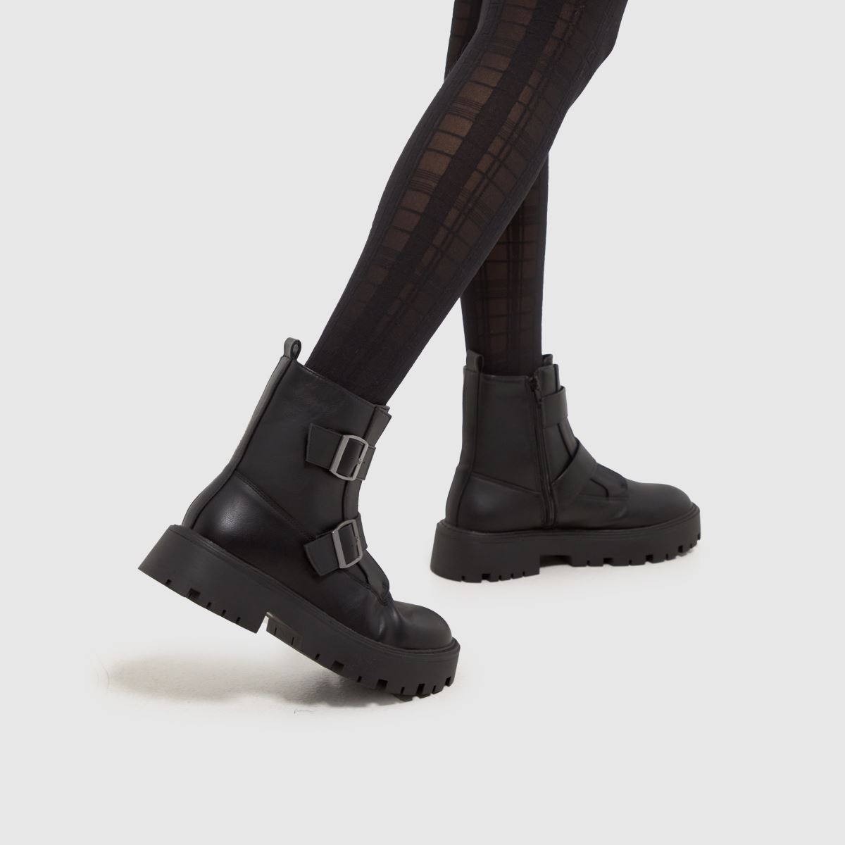 Schuh – Aubrey – Svarta stövlar med spänne