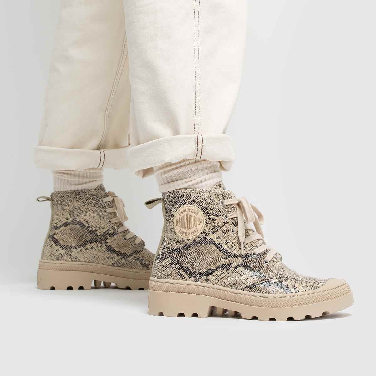 Palladium Avenue – Höga pytonfärgade sneakers i stenfärgad flerfärgad färg