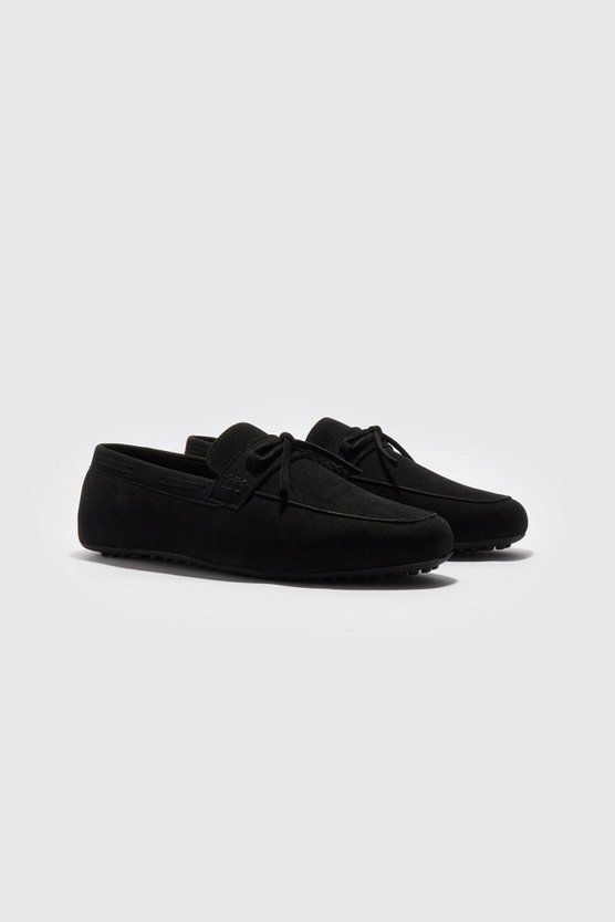 Schuhe aus Wildlederimitat