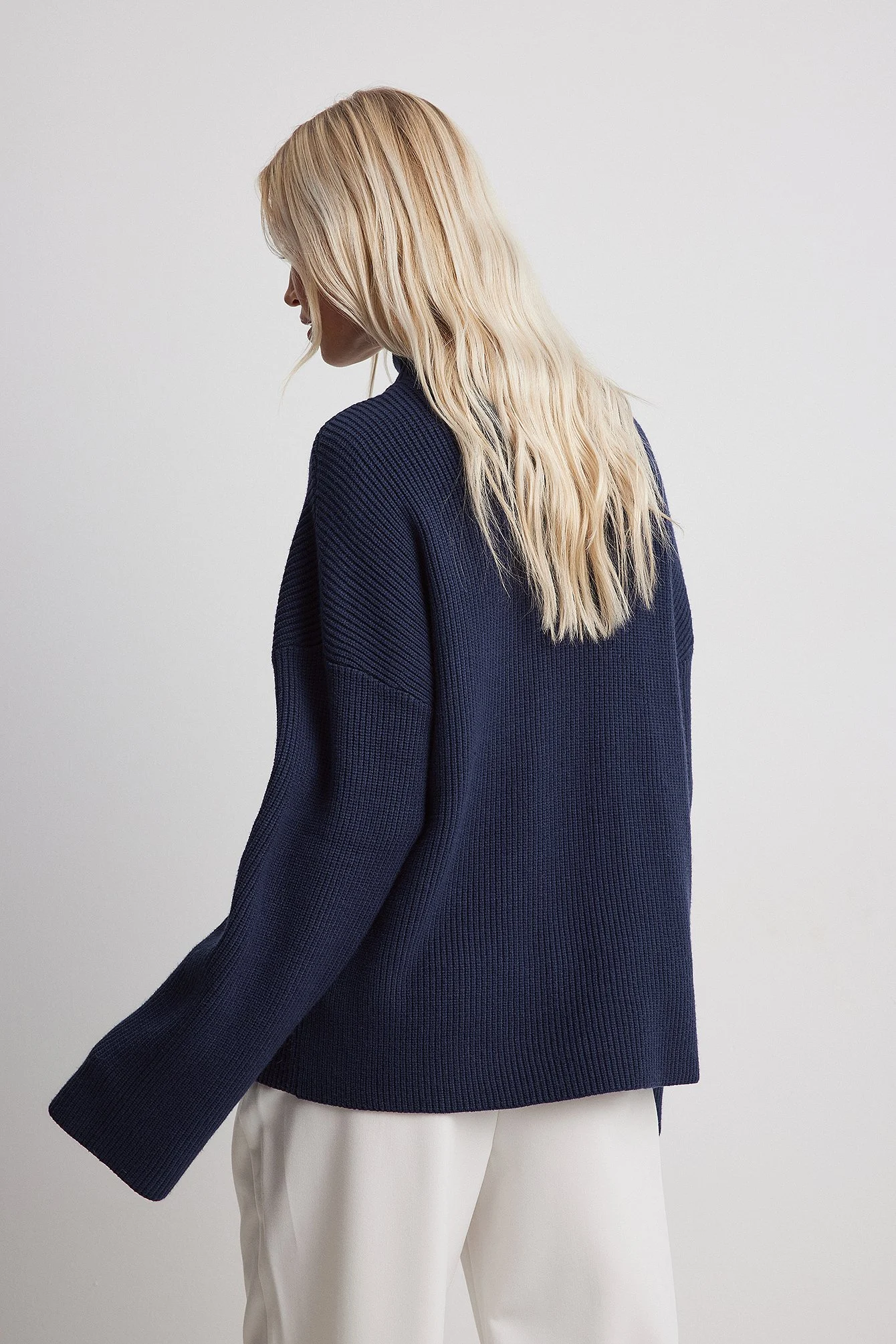 Rollkragenpullover gestrickt