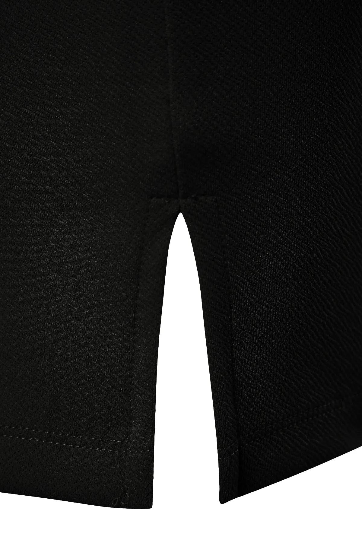 Trendyol Collection  Schwarzes, elegantes, strukturiertes, figurbetontes Mini-Strickkleid aus Krepp mit Rundhalsausschnitt TWOAW24EL00176