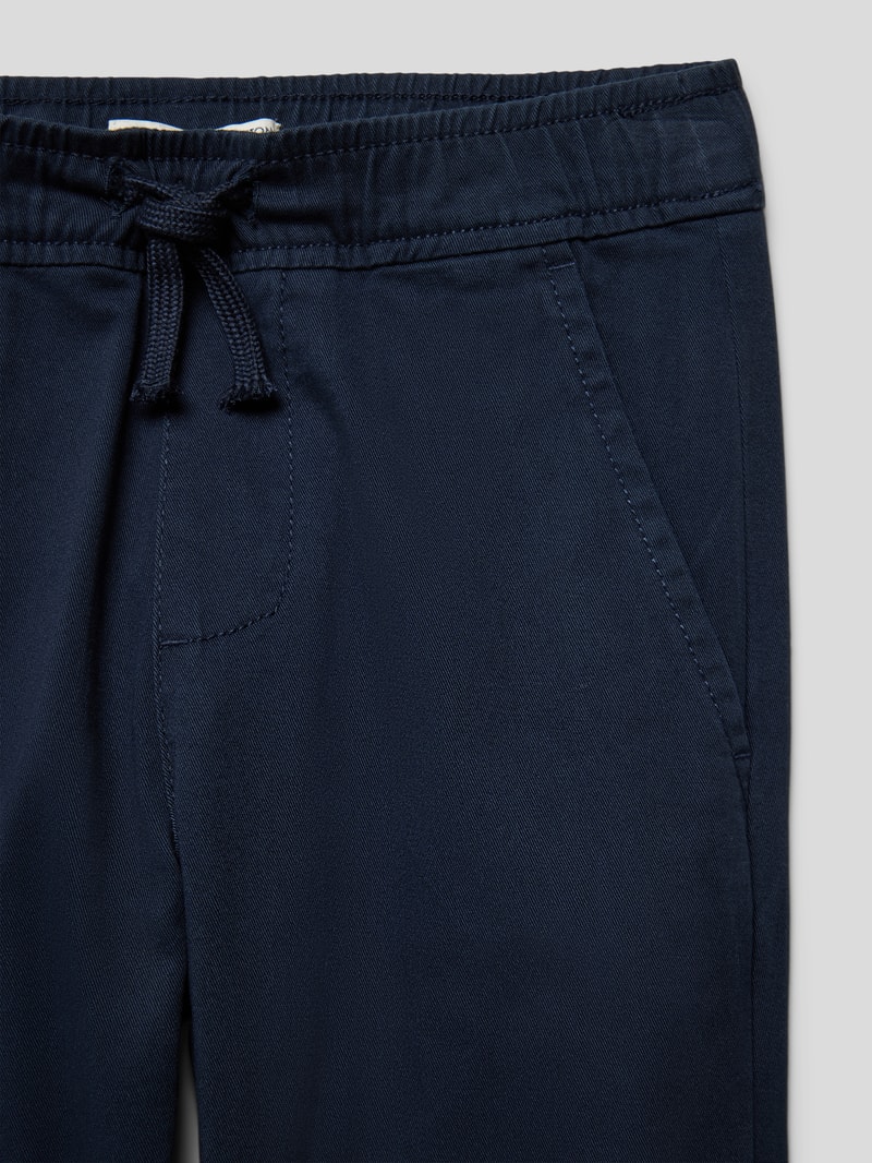 Hose mit Eingrifftaschen in marineblau