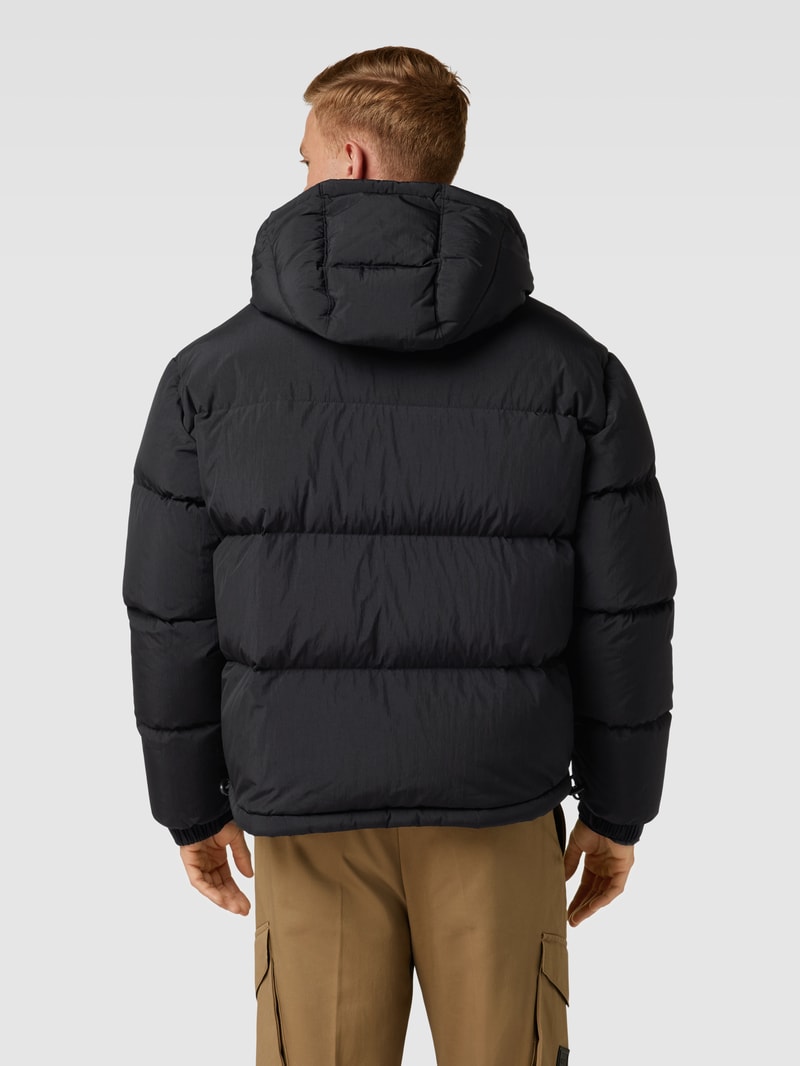 Daunenjacke mit Reißverschluss Modell 'BIRONTO' in schwarz