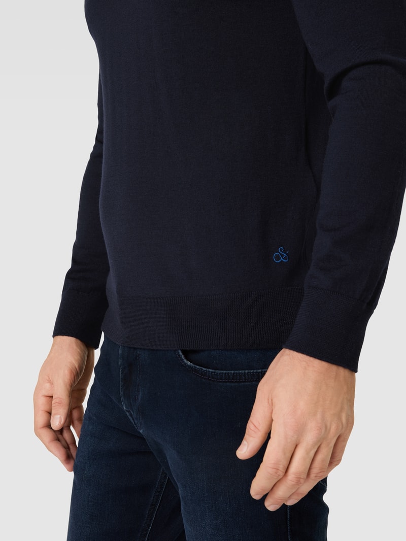Strickpullover mit Label-Stitching in marineblau