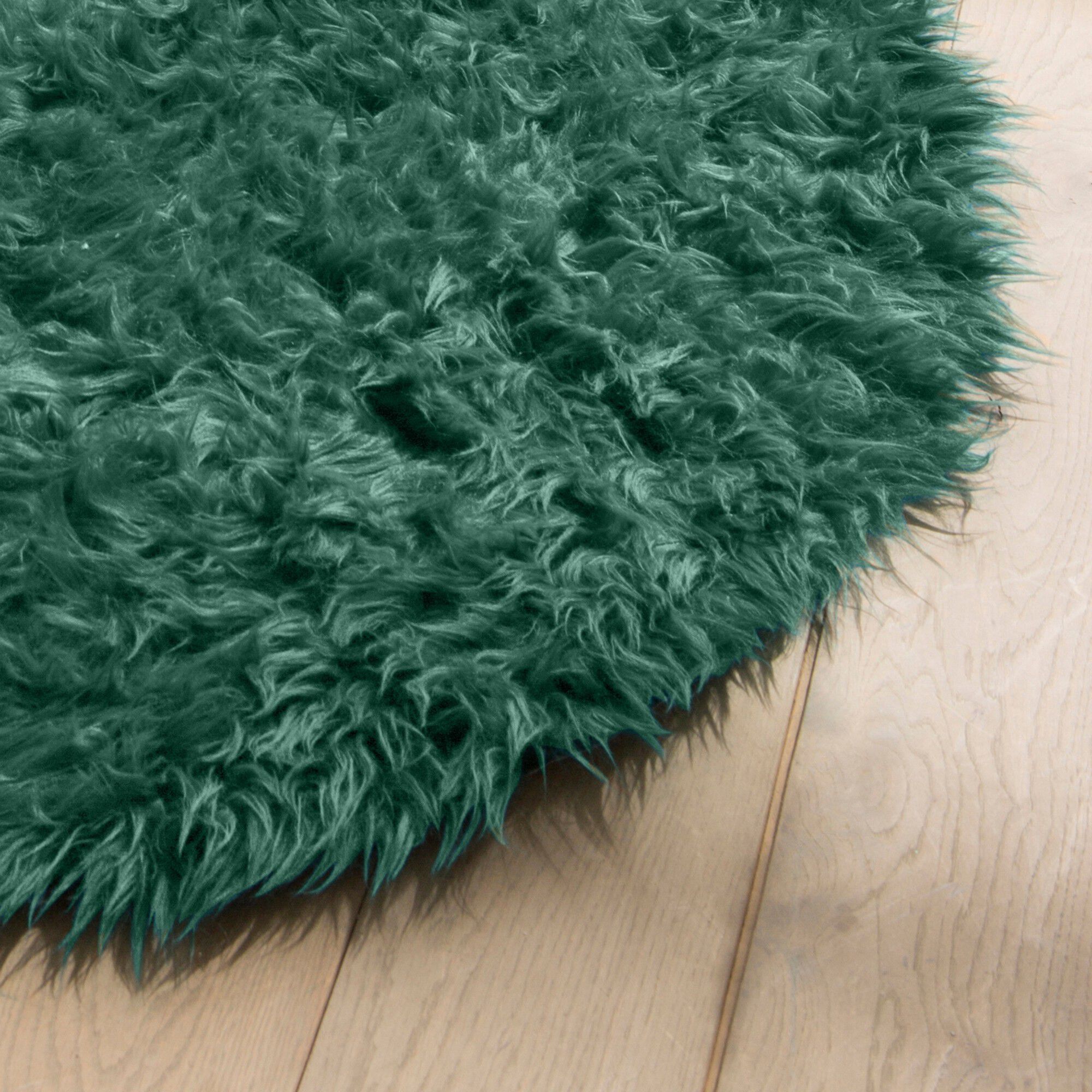 Tapis rond poils longs