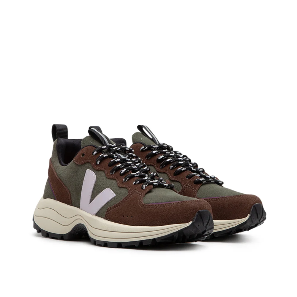 VEJA Venturi VC Suede VC0303357A / braun