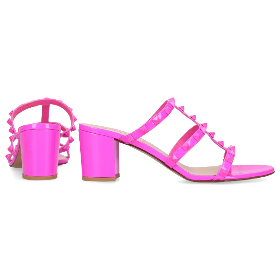 Valentino Garavani - Sandalen ROCKSTUD Lackleder - pink