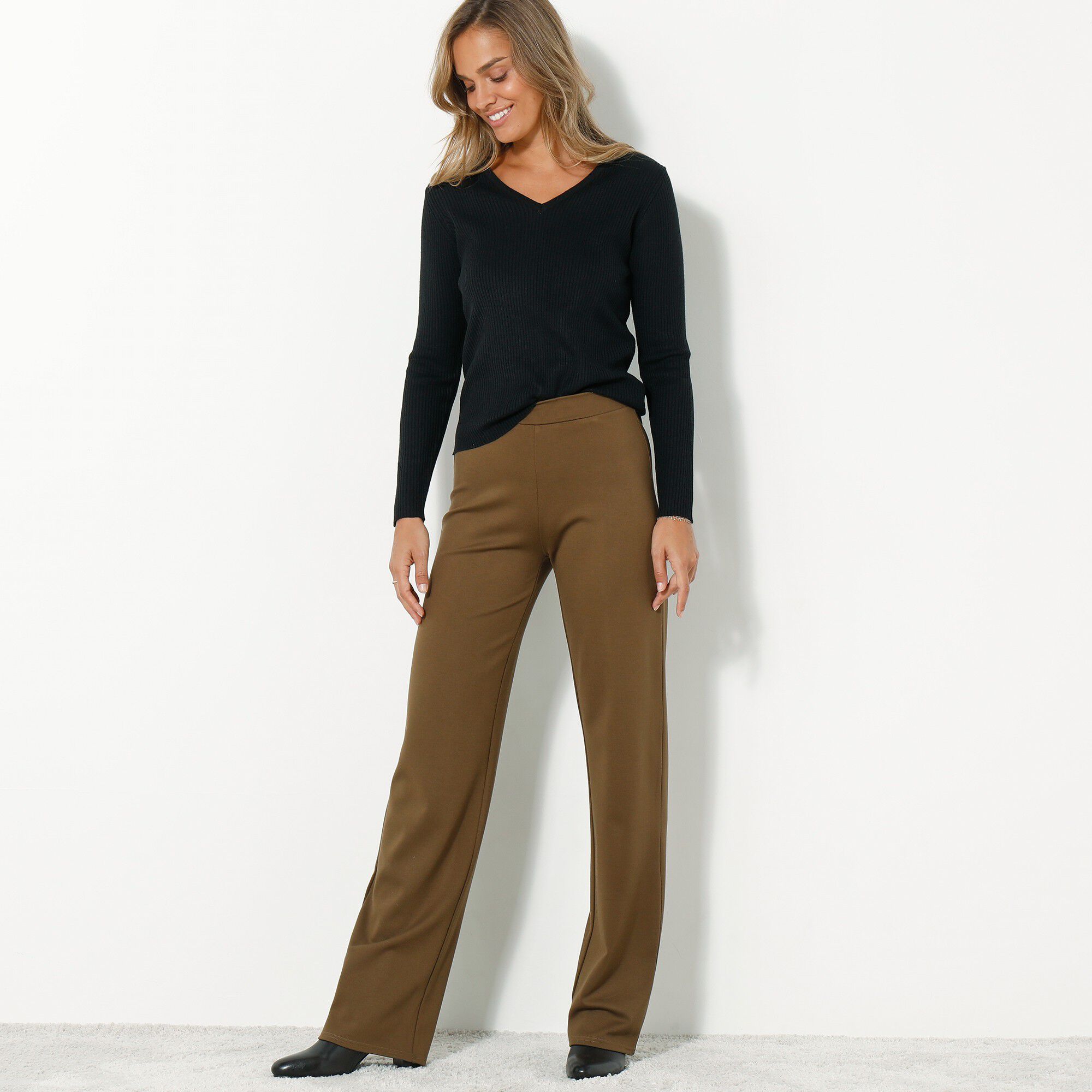 Pantalon droit large, maille milano