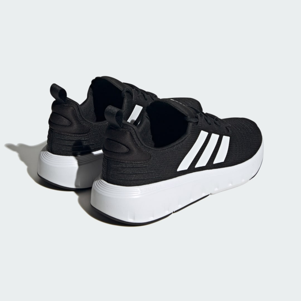adidas Swift Run 23 ID4981 / schwarz