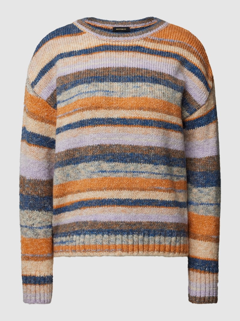 Strickpullover mit Streifenmuster und überschnittenen Schultern in offwhite