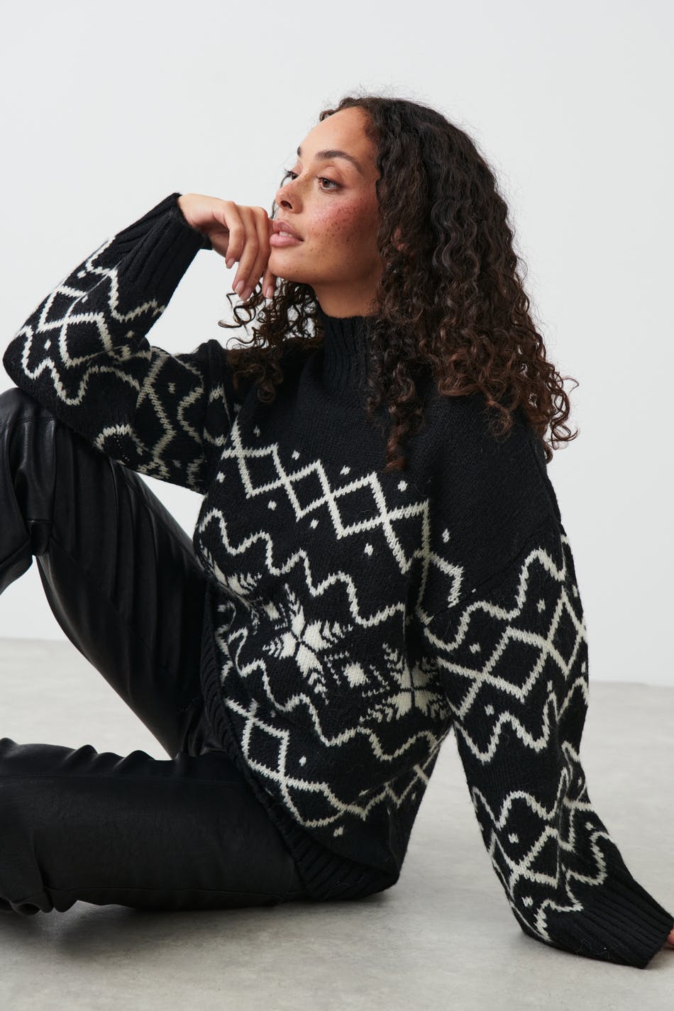 Jacquard knitted sweater
