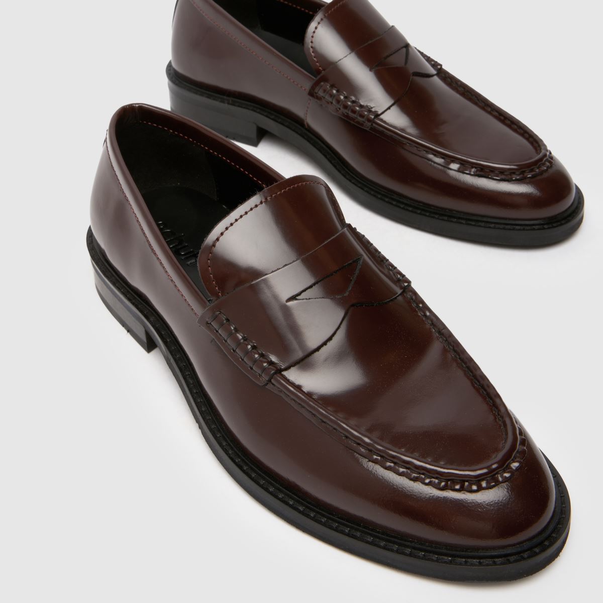 Schuh Rhodes – vinröda loafers i läder