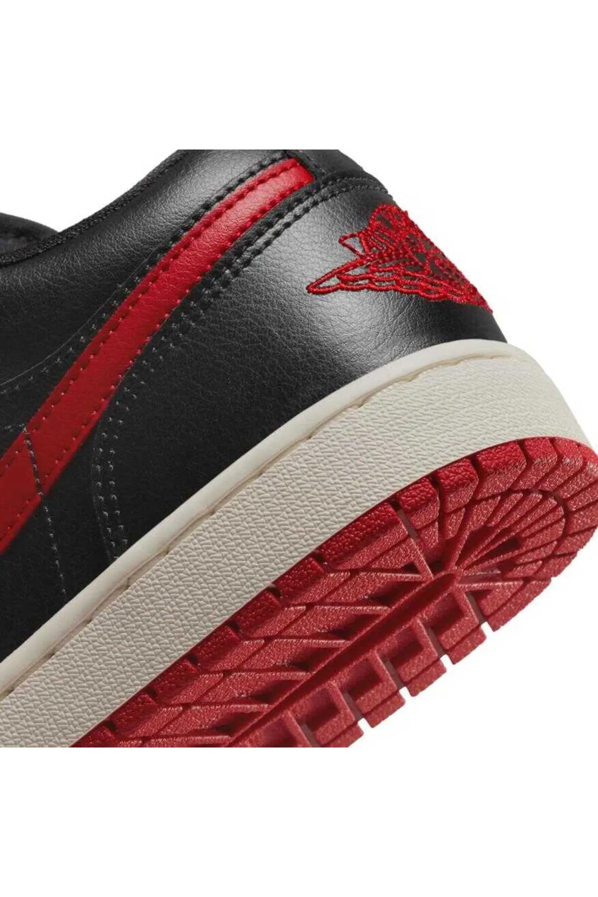 Nike  Air Jordan 1 Low Damen-Basketballschuhe