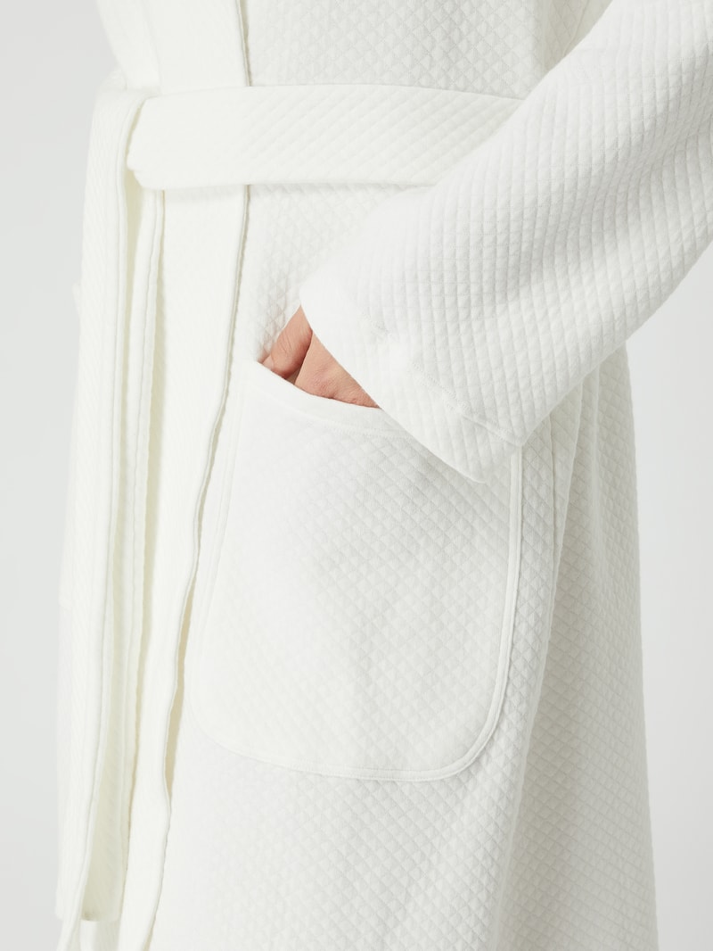 Bademantel mit Taillengürtel in offwhite