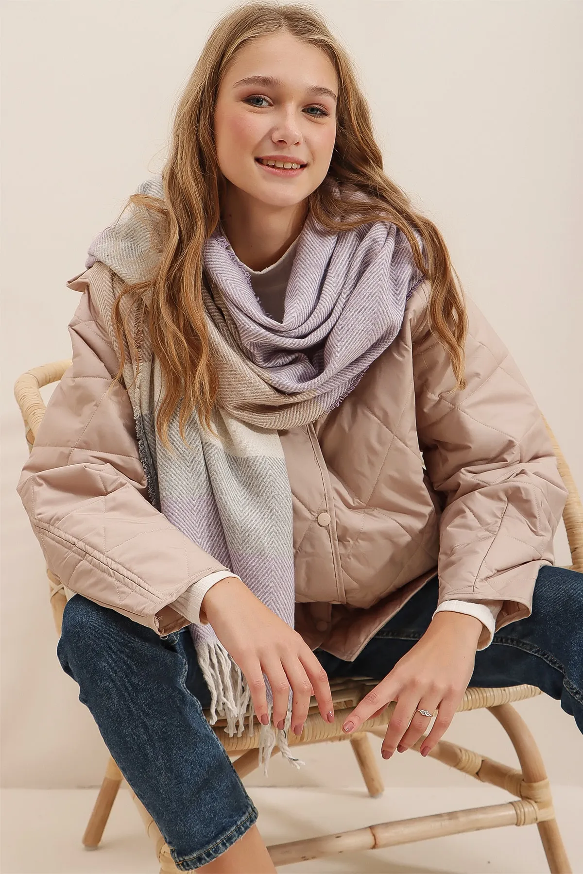 Trend Alaçatı Stili  Gemusterter Schal aus Wollmischung für Damen ALC-A2066