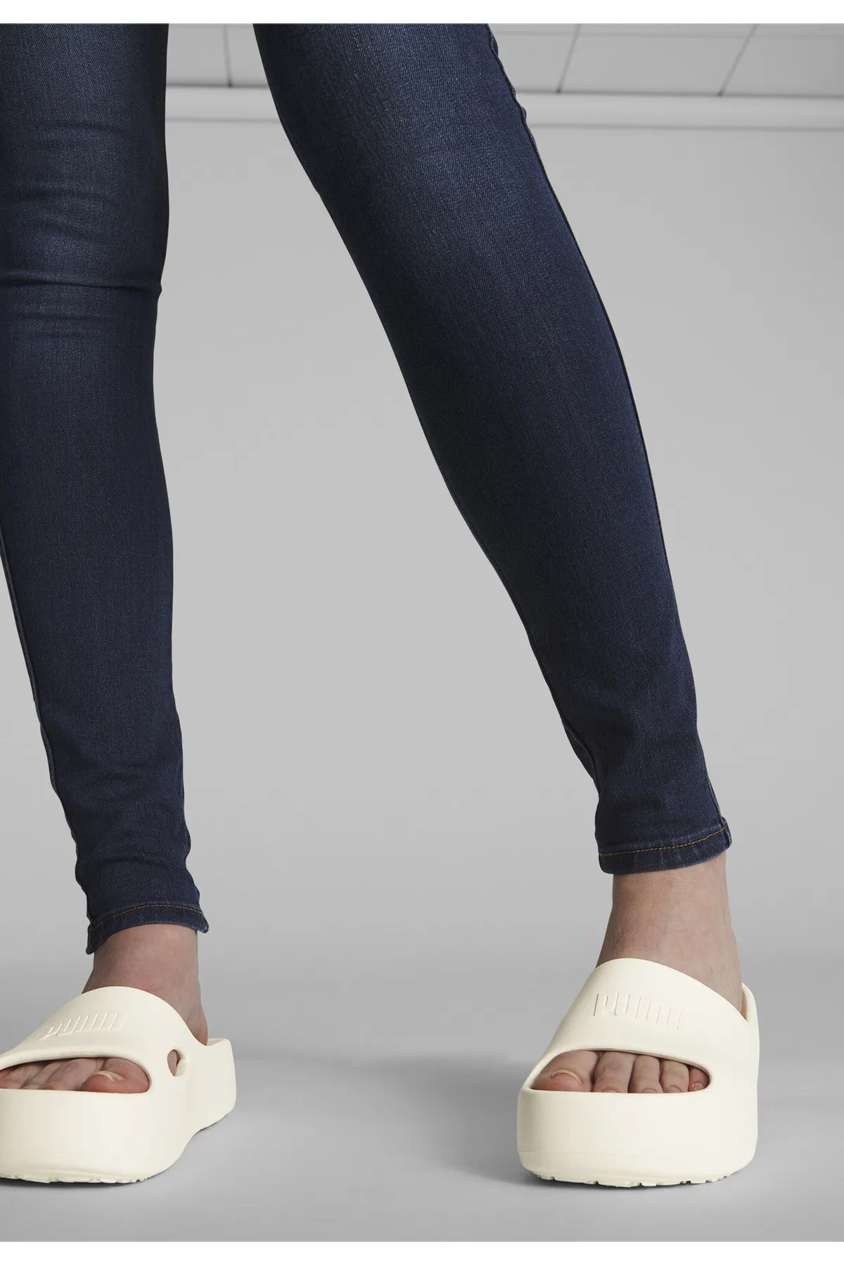 Puma  Pantolette - Weiß - Flacher Absatz