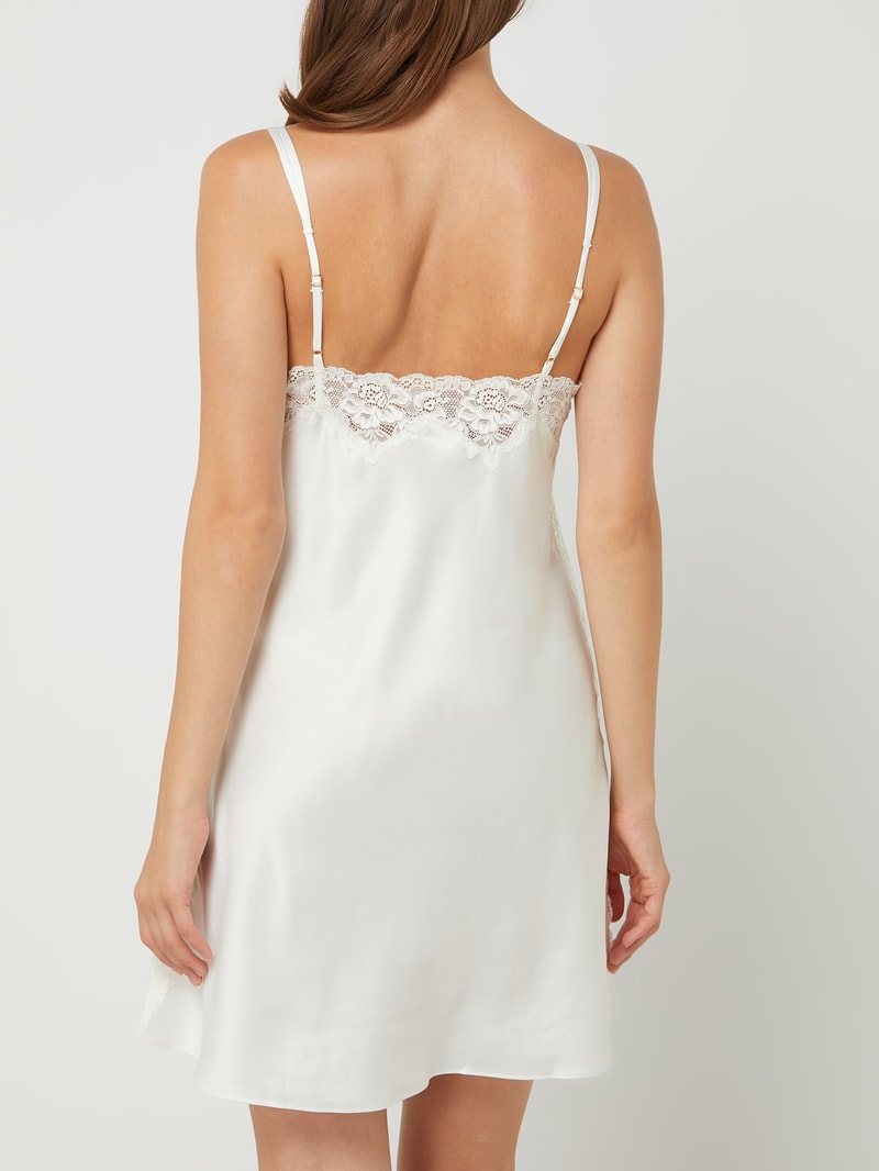 Nachthemd aus Satin in offwhite