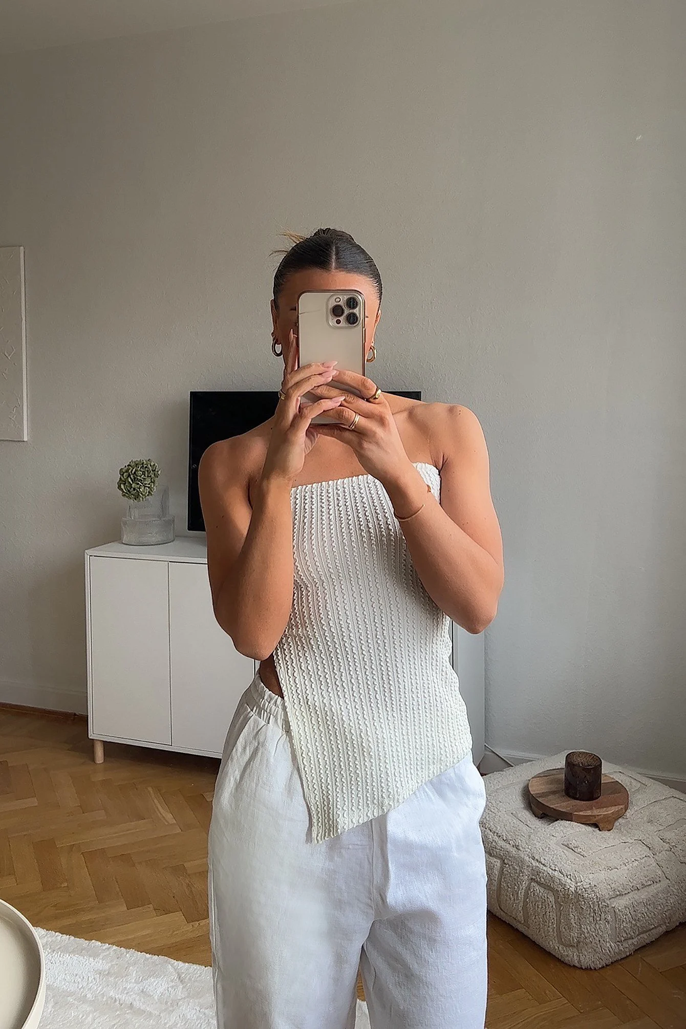 Strukturiertes Tube-Top mit Seitenschlitz