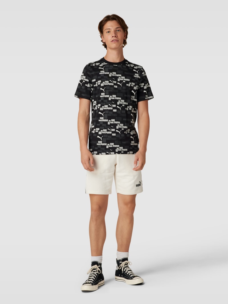 T-Shirt mit Allover-Logo-Print in schwarz