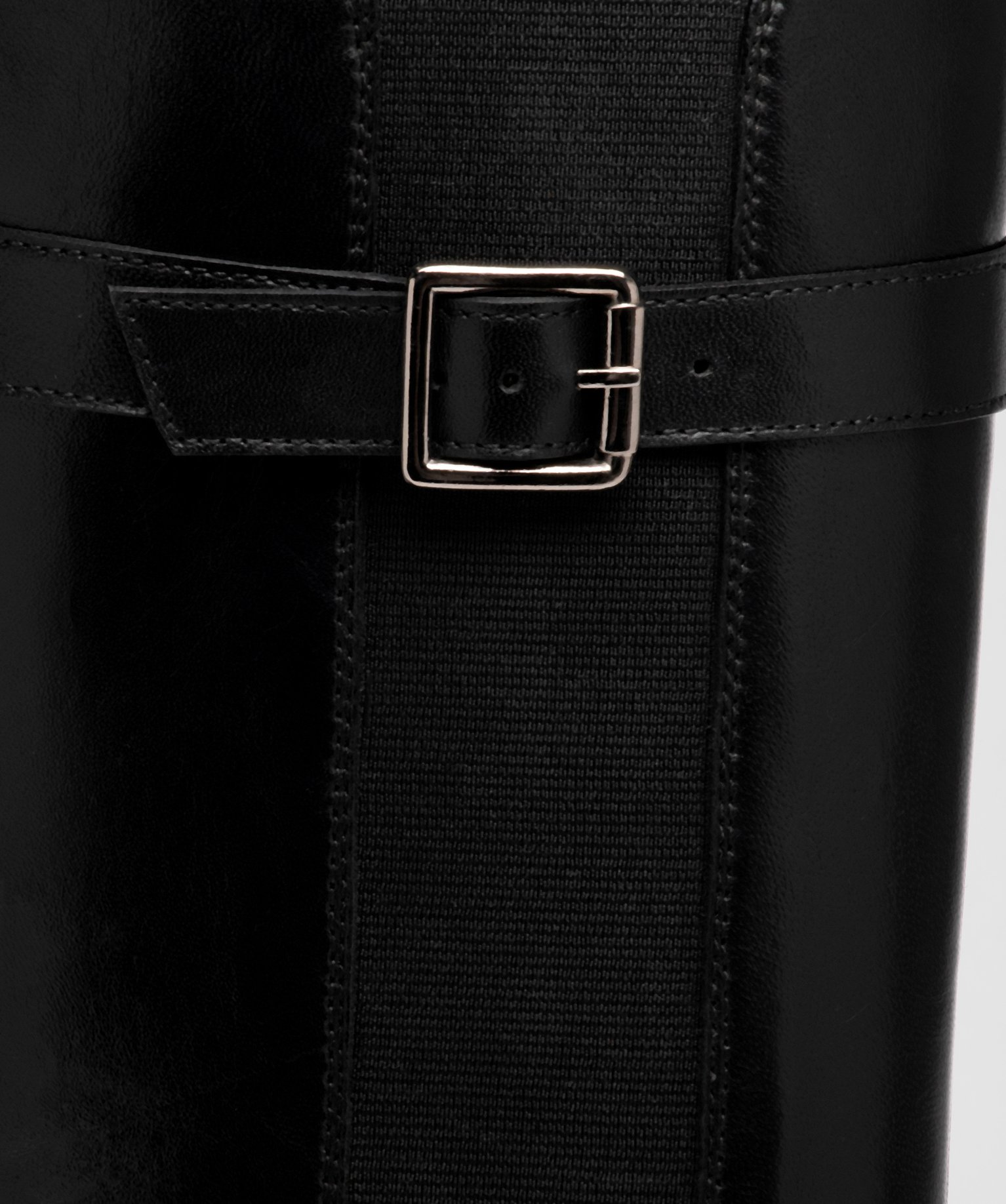 Bottes femme à talon plat en cuir uni et à zip - Taneo noir | GEMO
