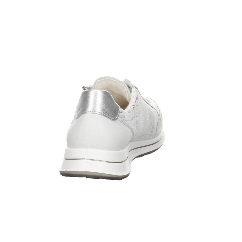 ara Osaka Sneaker