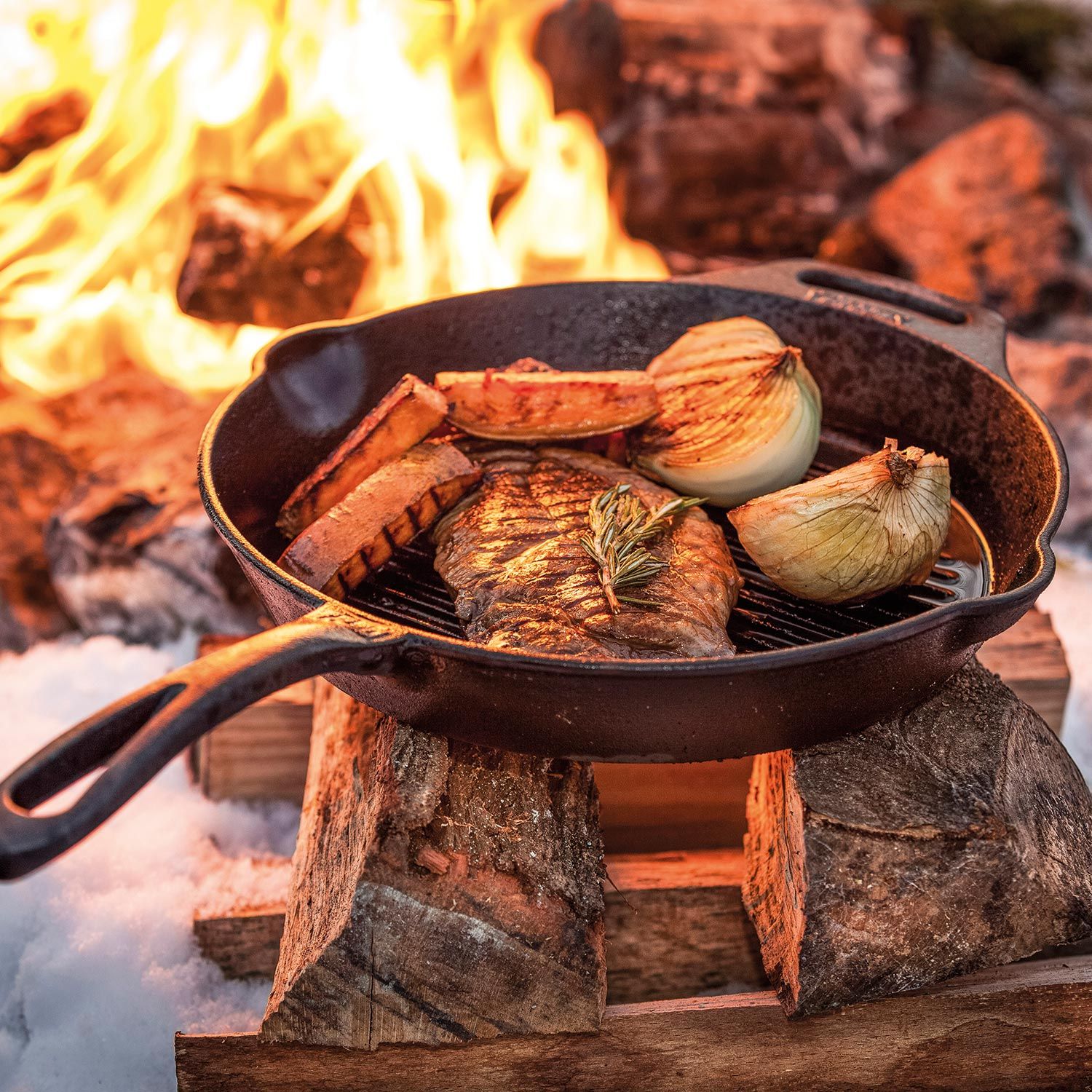 Grill-Feuerpfanne mit Stiel