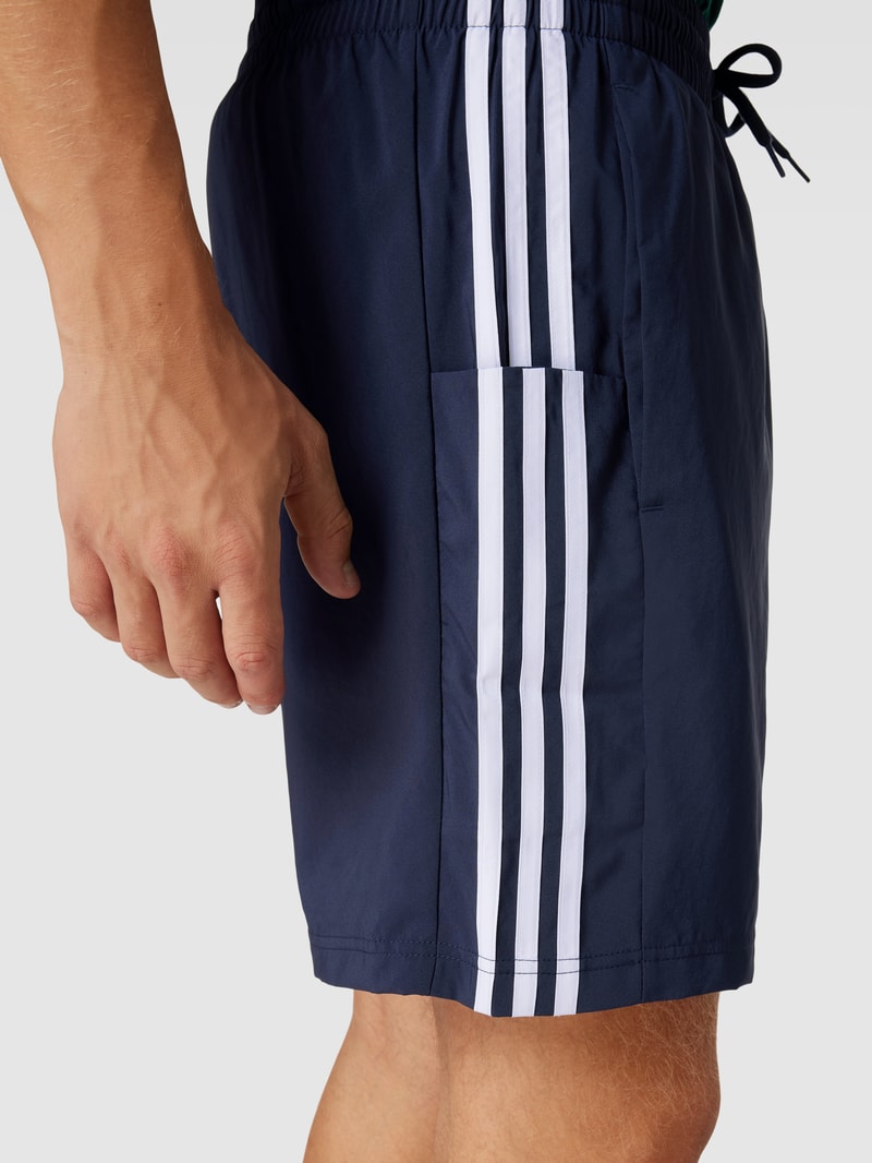Shorts mit Label-Stitching in marineblau