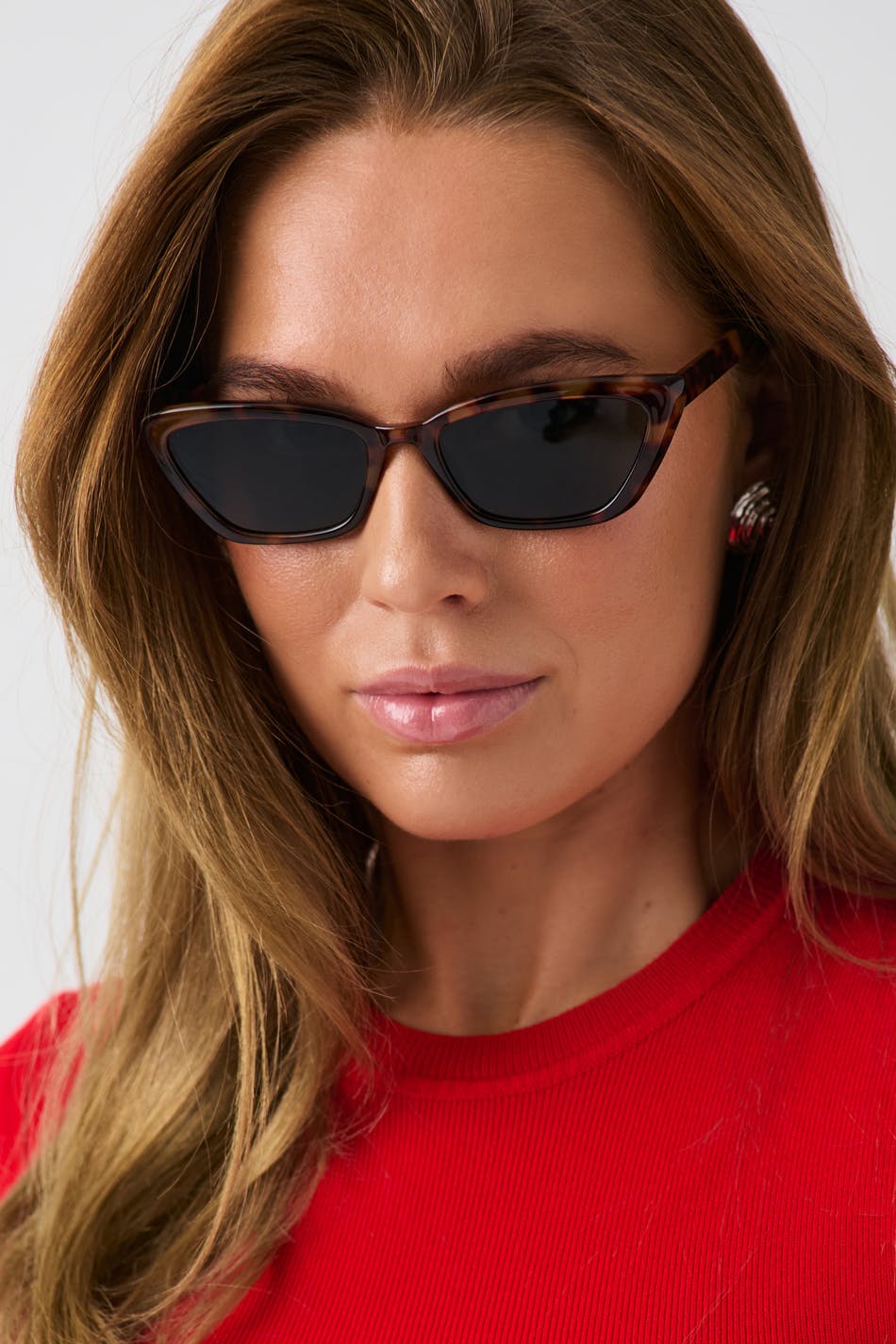 Slim cateye sunglasses