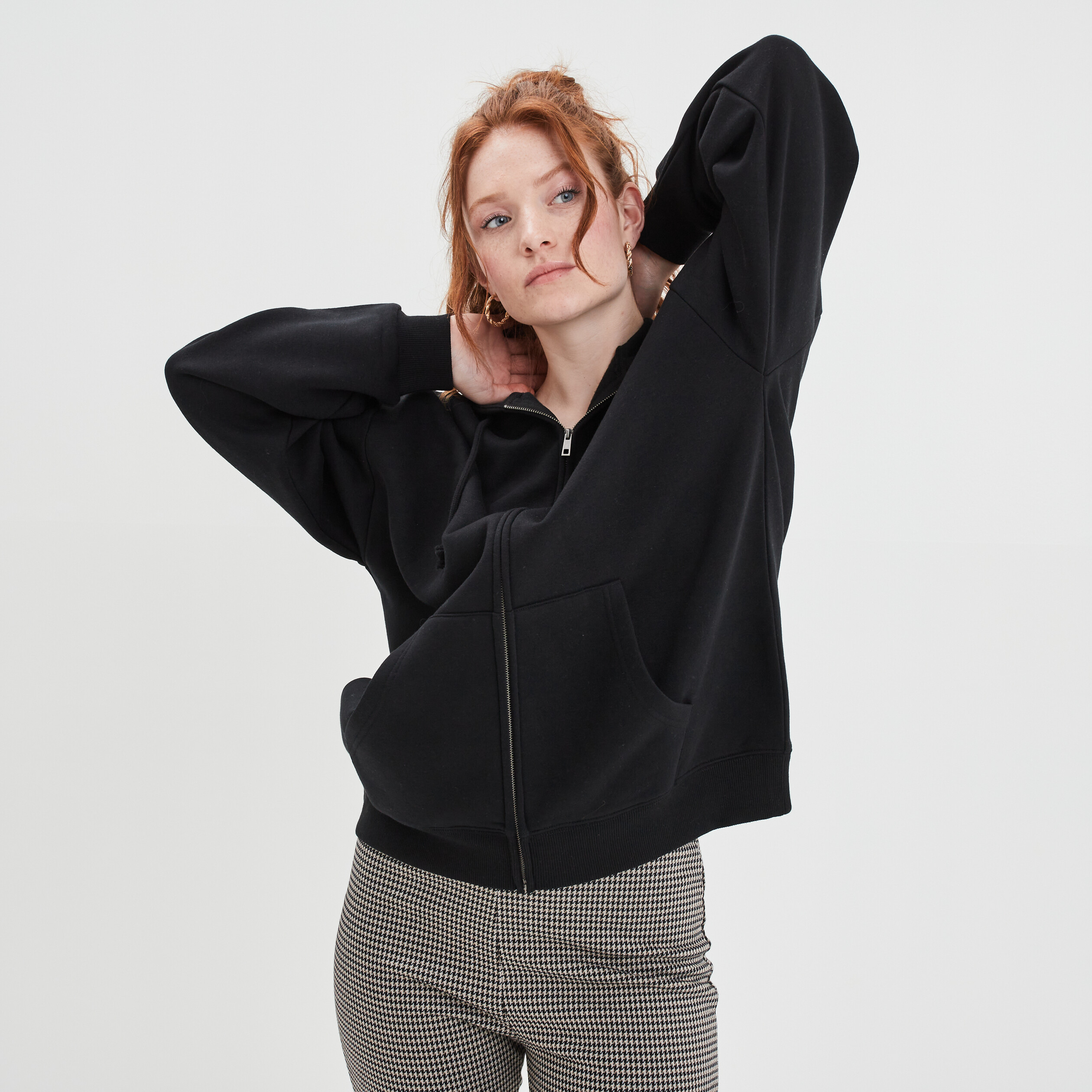 Sweat zippé à capuche oversize mi-long noir femme | La Halle