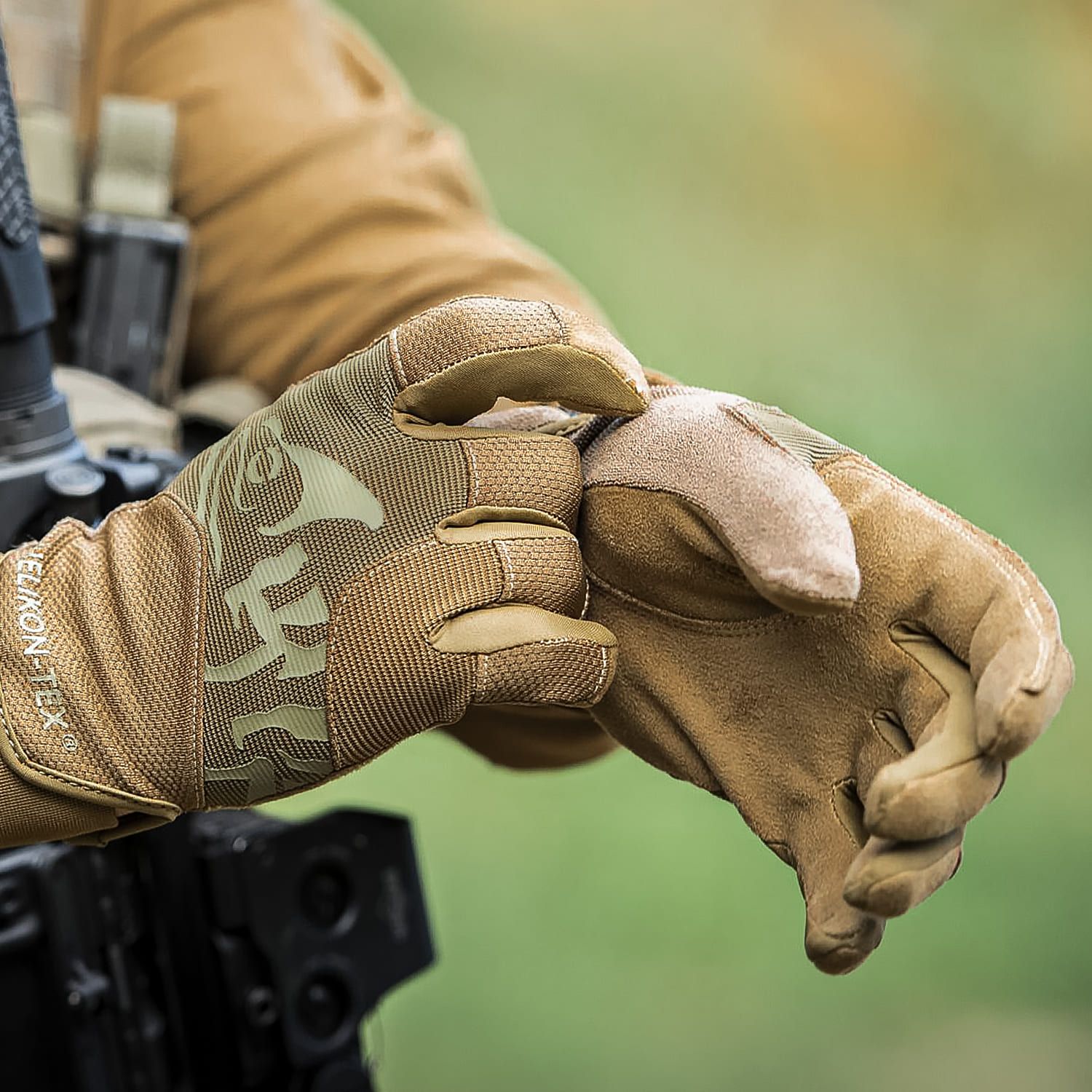 All Round Fit Tactical Gloves