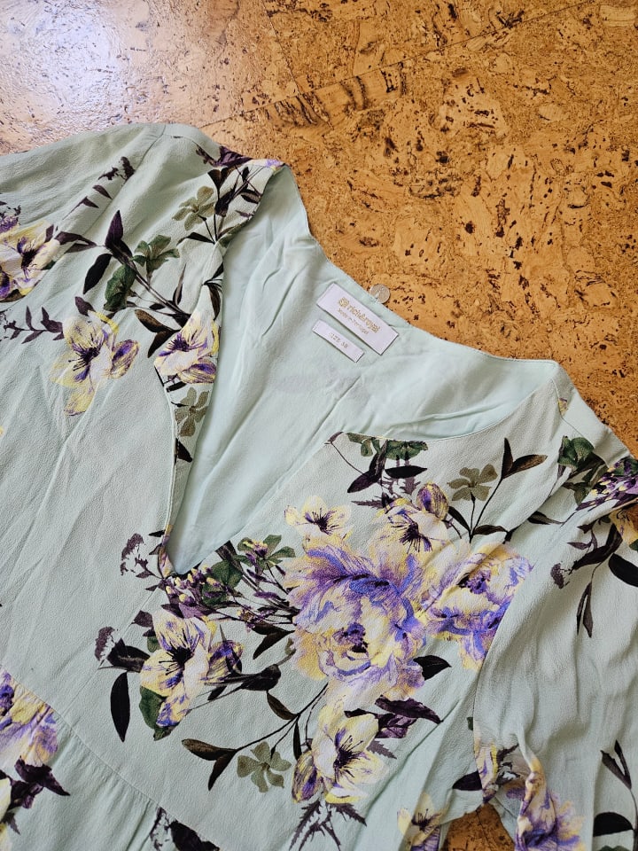 Rich & Royal Tolles Kleid, nur wenige Male getragen daher in einem top Zustand. Müsste nur gebügelt werden. günstig kaufen 38