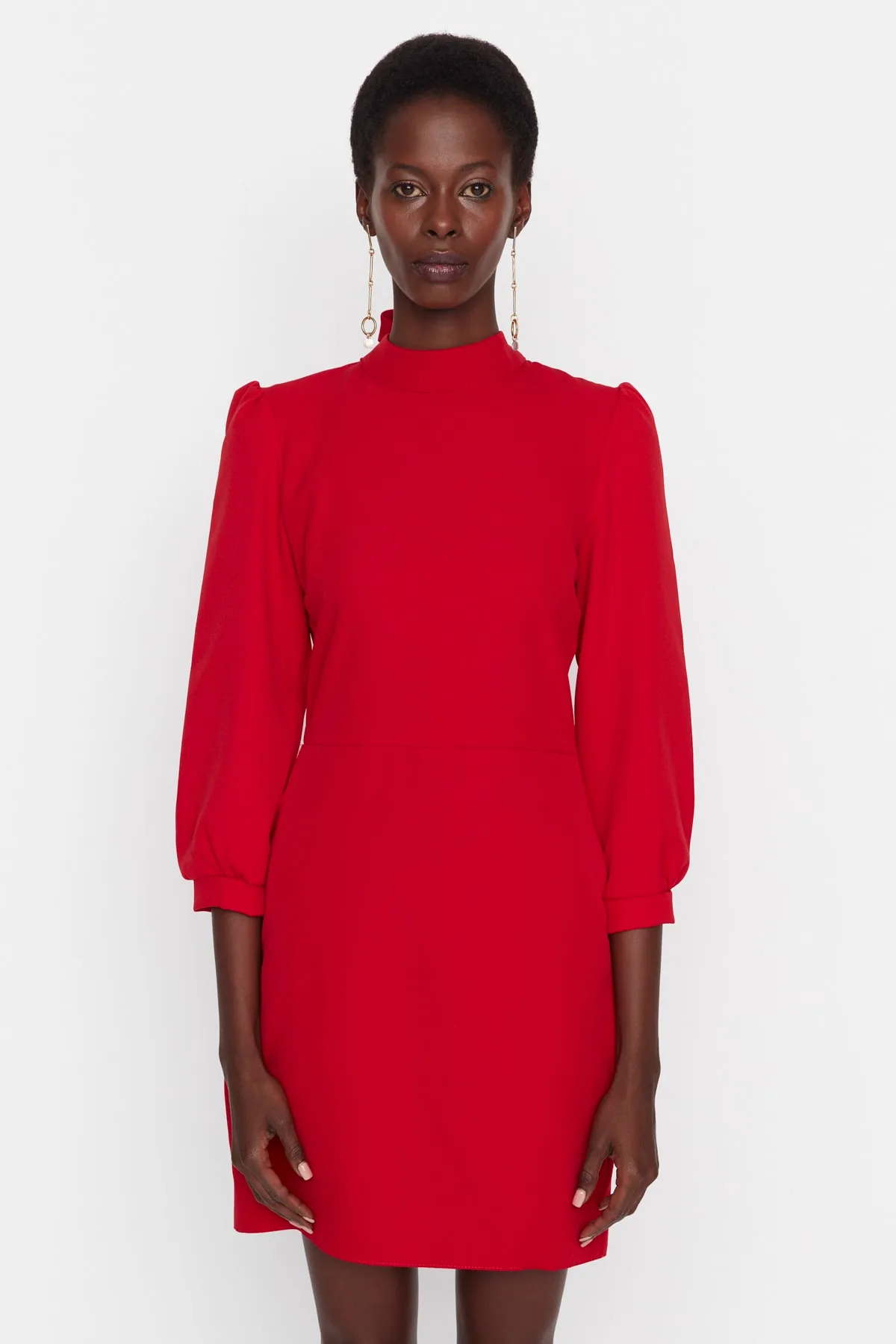 Trendyol Collection  Rotes Mini-Webkleid mit Wickelkragen und Stehkragen TWOAW20EL1691