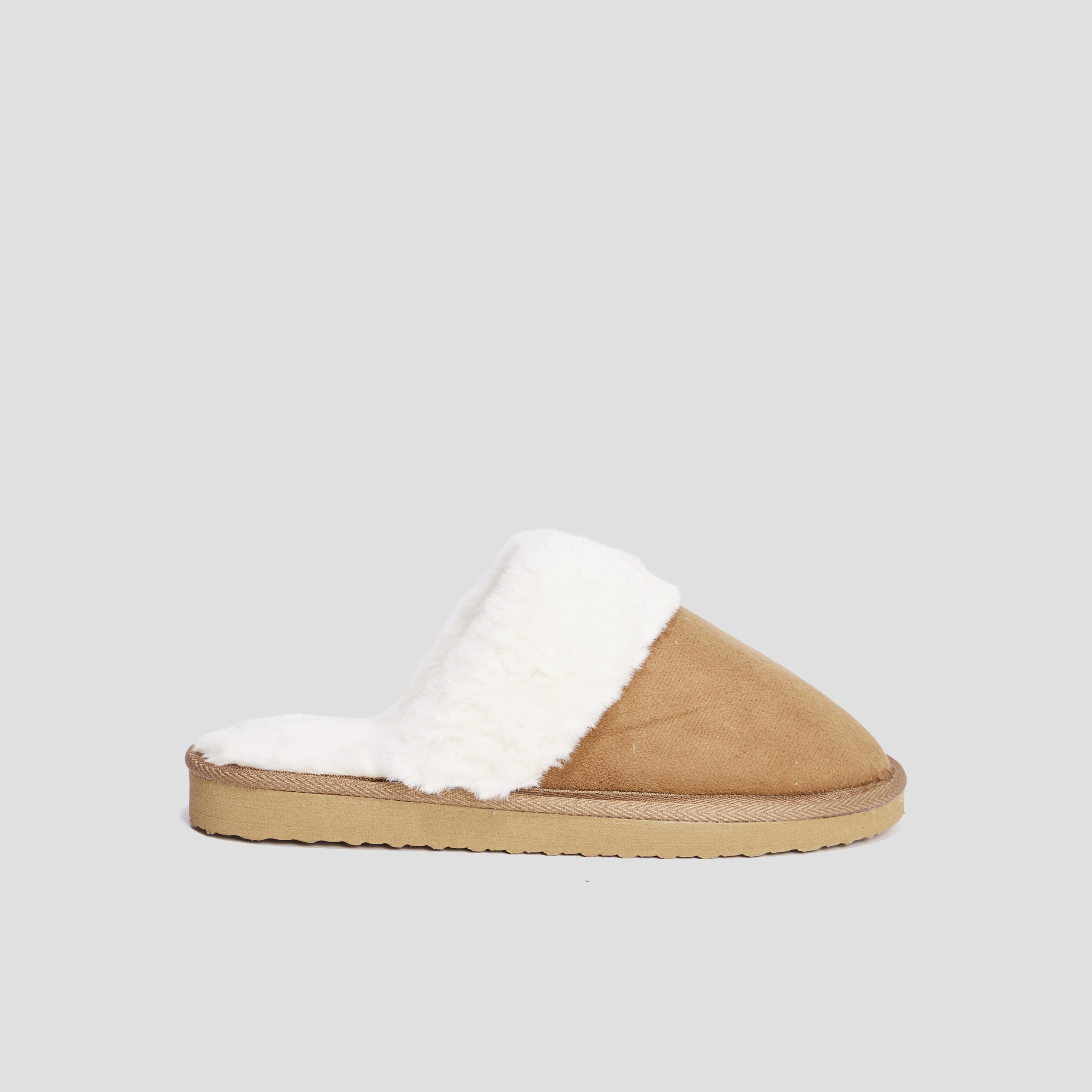 Chaussons mules détail fourrure camel femme | La Halle