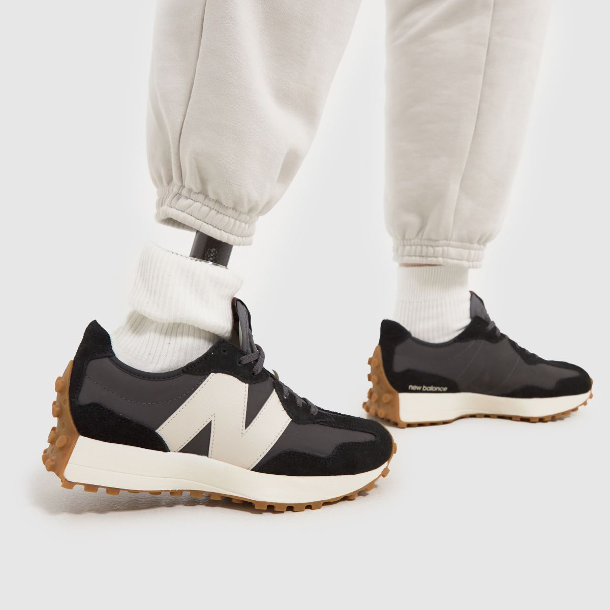 New Balance 327 fekete sportcipő