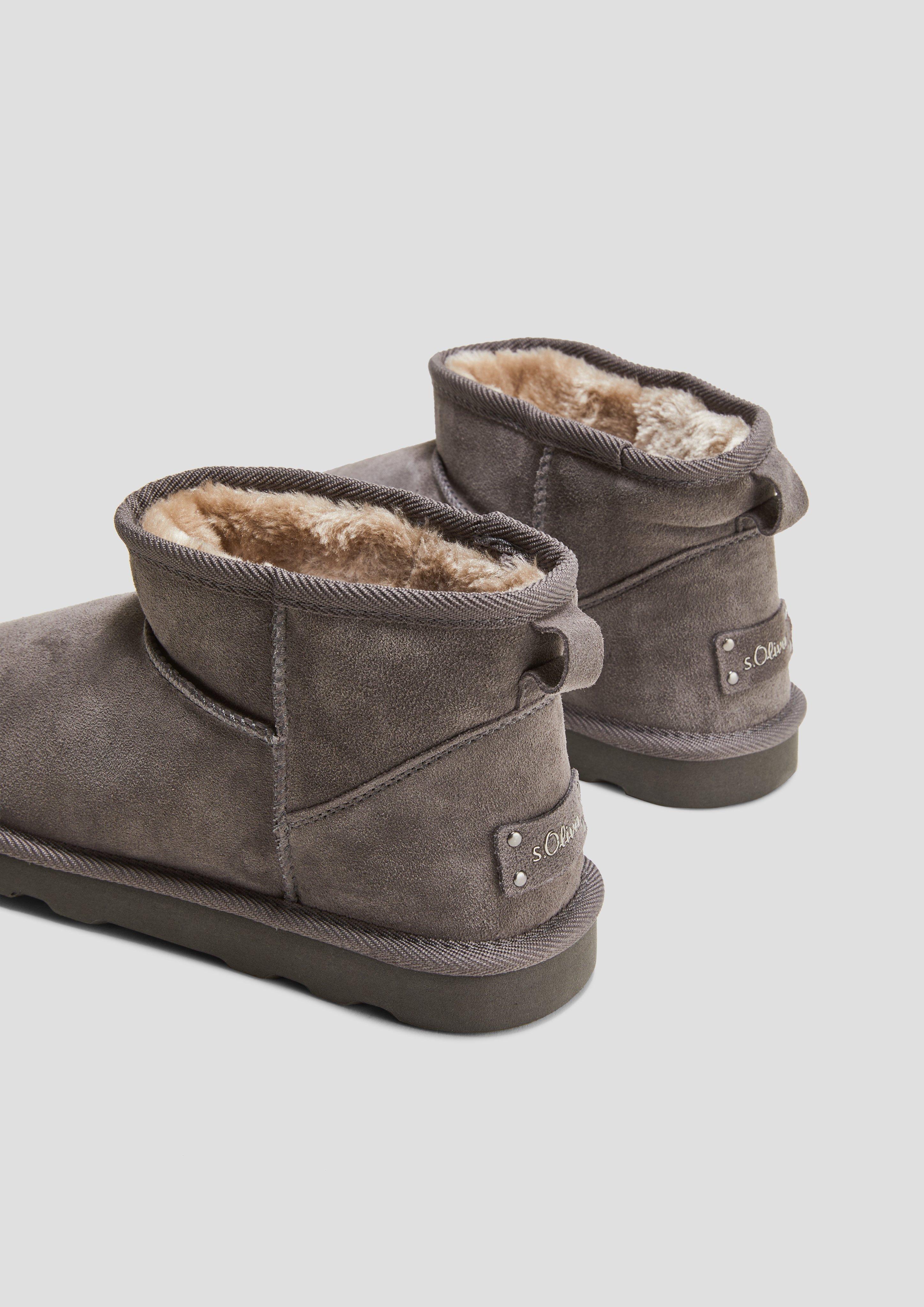Flache Stiefel aus Leder  6008583-216