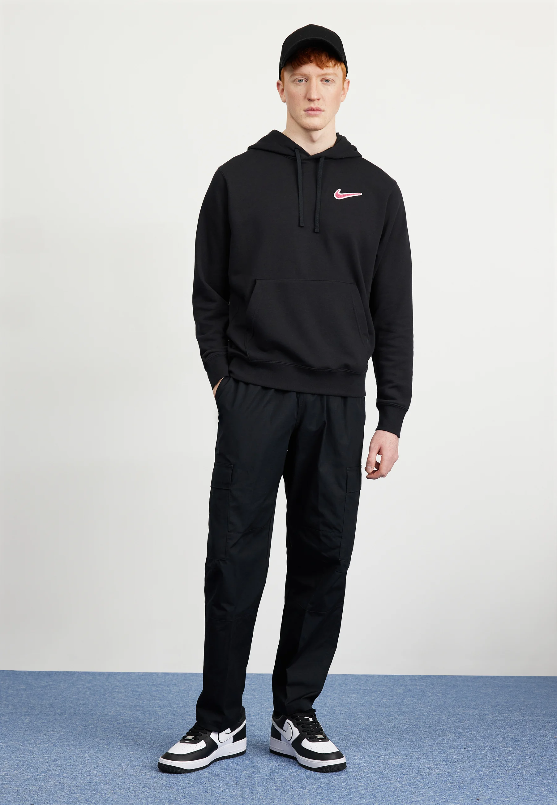 Nike Sportswear PANT - Pantalones cargo