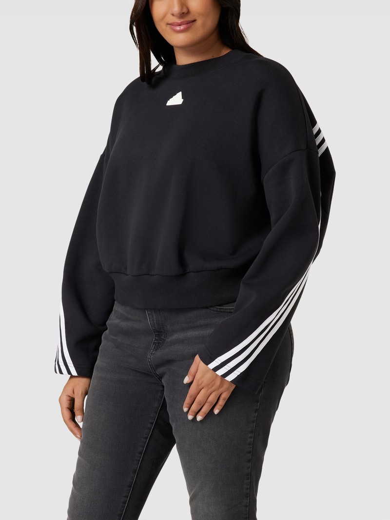 PLUS SIZE cropped Sweatshirt mit Logo-Applikation in schwarz