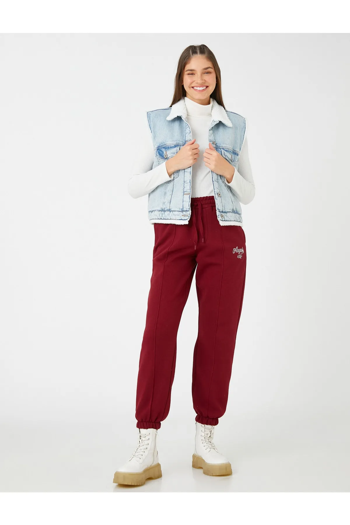 Koton  Jogger-Jogginghose mit Taschendetail, geschnürter Taille und Fleece-Innenseite