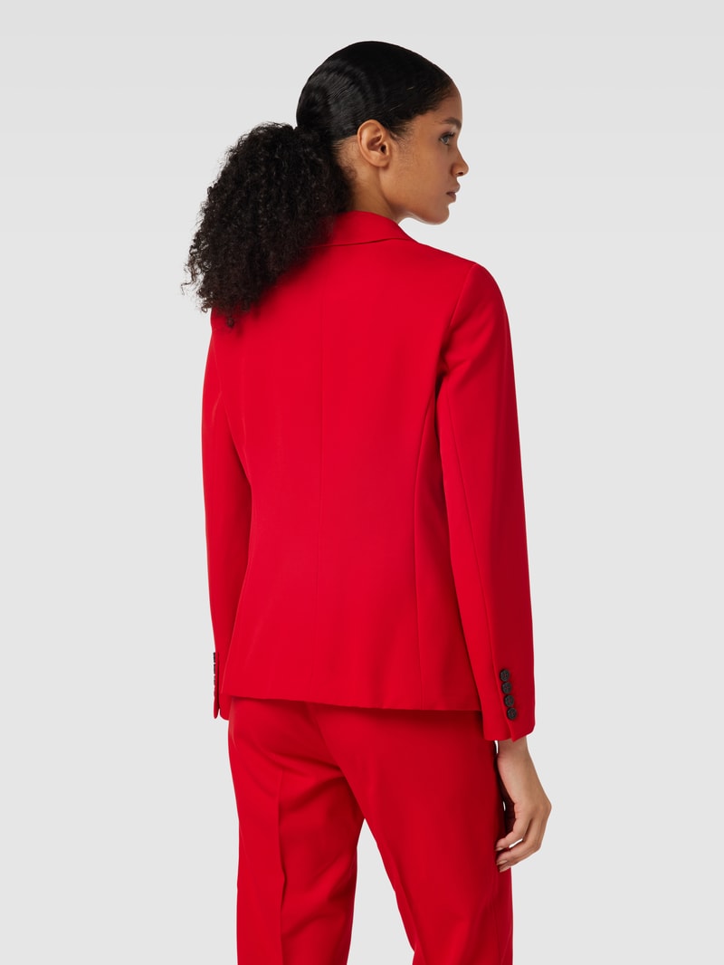 Blauer mit Eingrifftaschen in rot