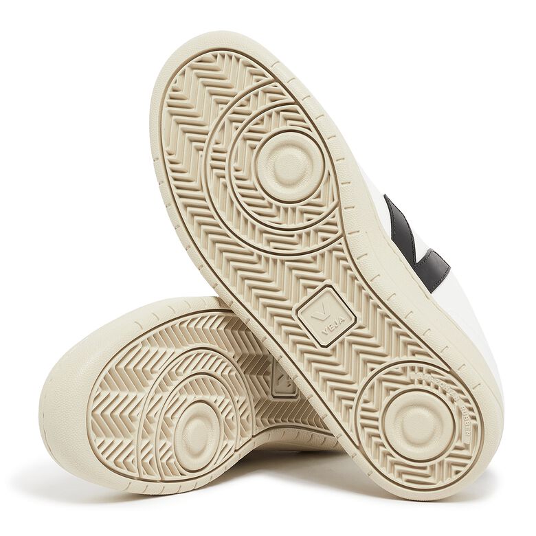 Veja WMNS V-10 white/black