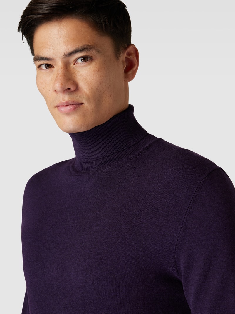 Strickpullover mit Rollkragen in aubergine meliert