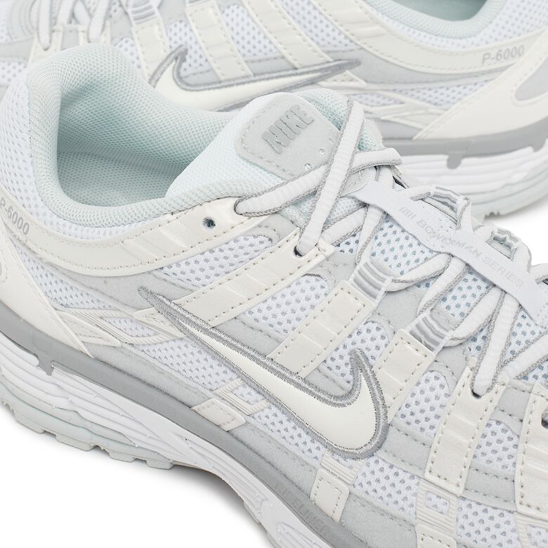 NIKE Wmns P-6000 mtlc summit wht/white-pure platinum